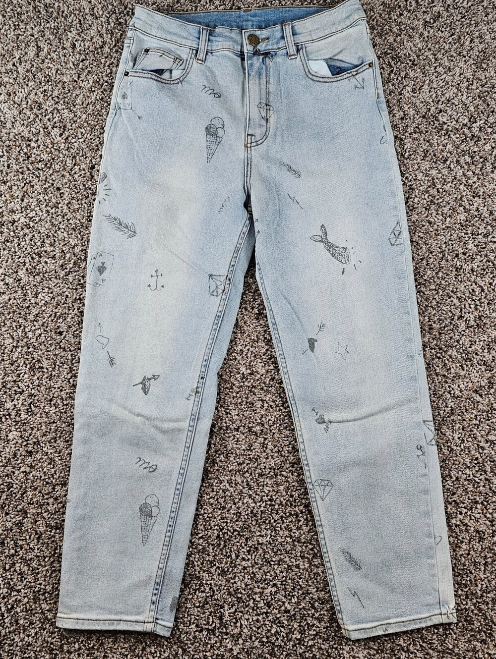 BDG Womens Sz 30 Girlfriend High Rise Light Wash Jeans Doodle Print Denim